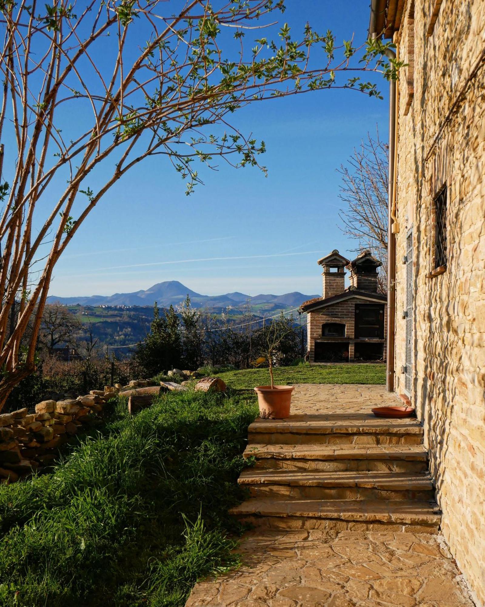 B&B Nel Vigneto Castelplanio Экстерьер фото